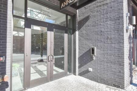 The Executive Loft - Walk To Sanford Stadium Атенс Экстерьер фото
